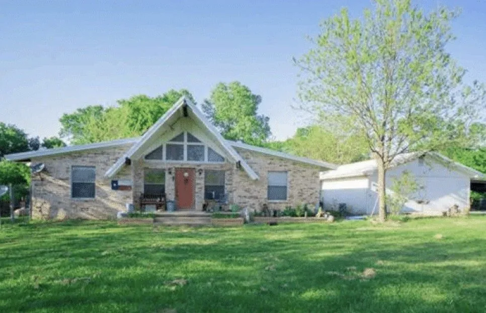 Old Authon Ln, Weatherford, TX — before rehab